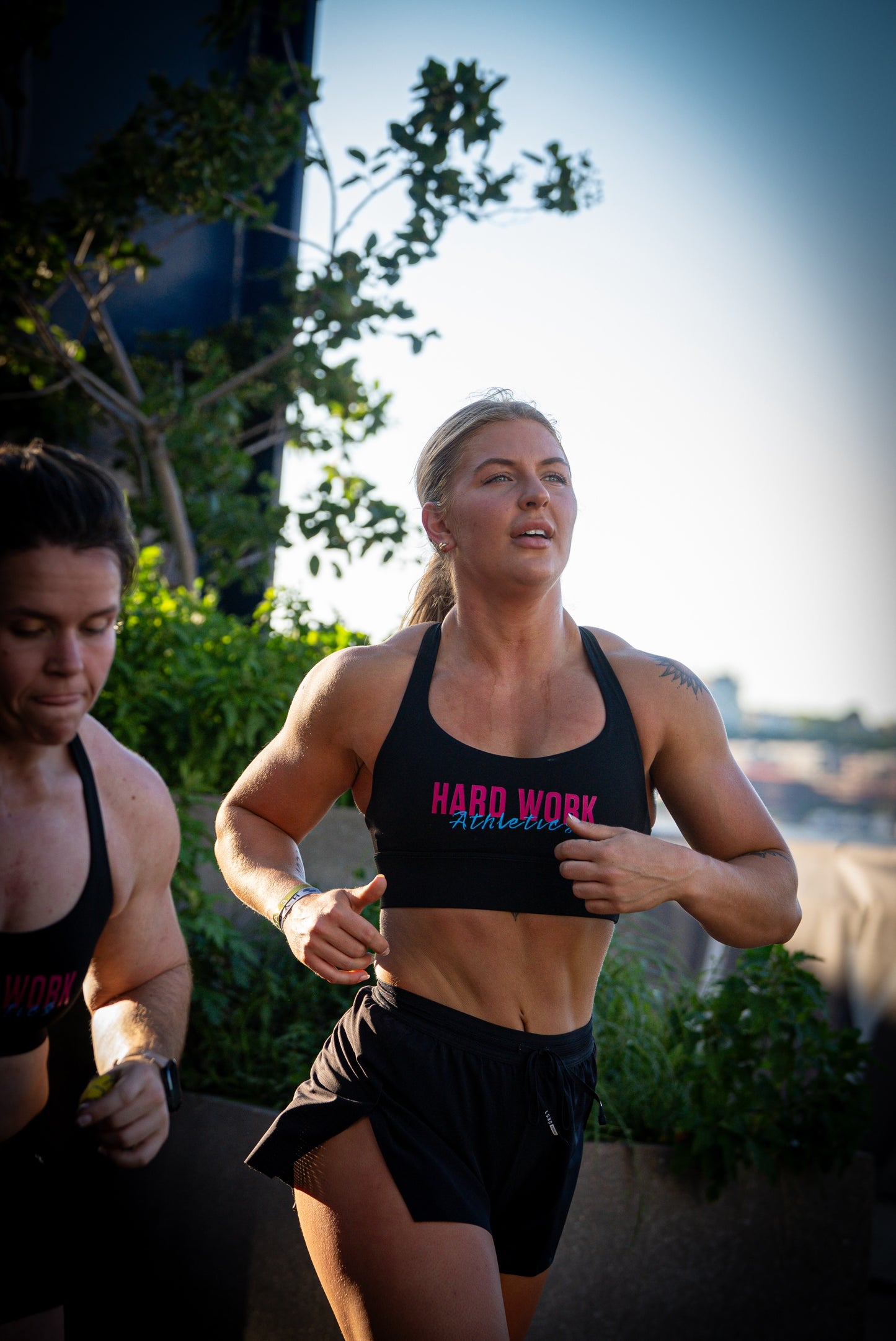 HWA ELITE CROSS BACK BLACK SPORTS BRA