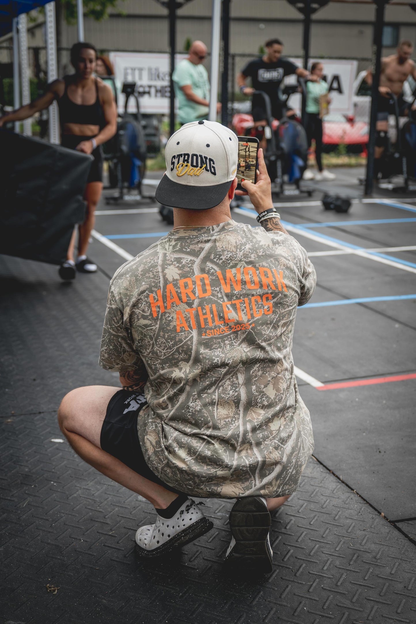 DISCIPLINE OWNERS' CLUB DEADWOOD CAMO TEE