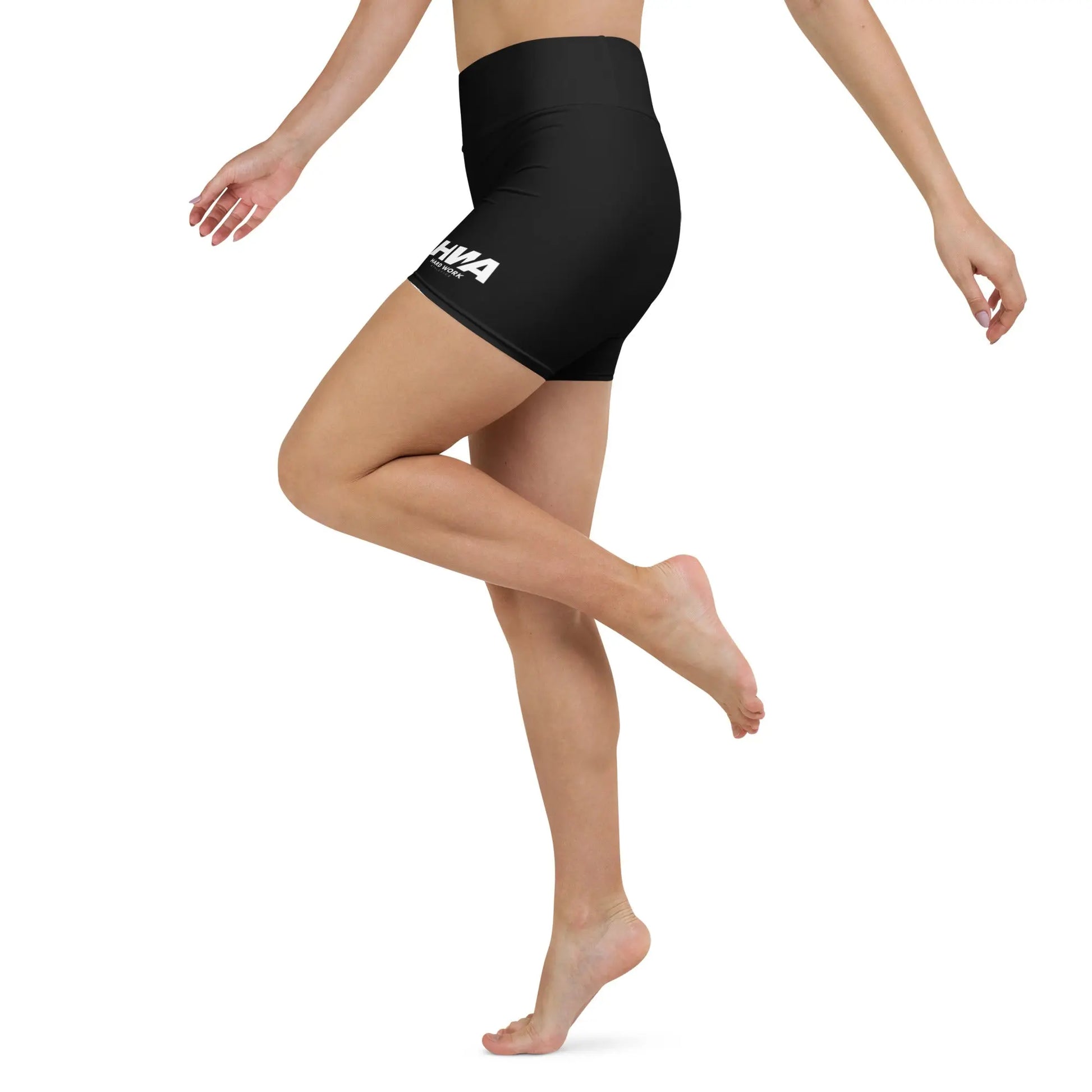 HWA YOGA SHORTS - BLACK